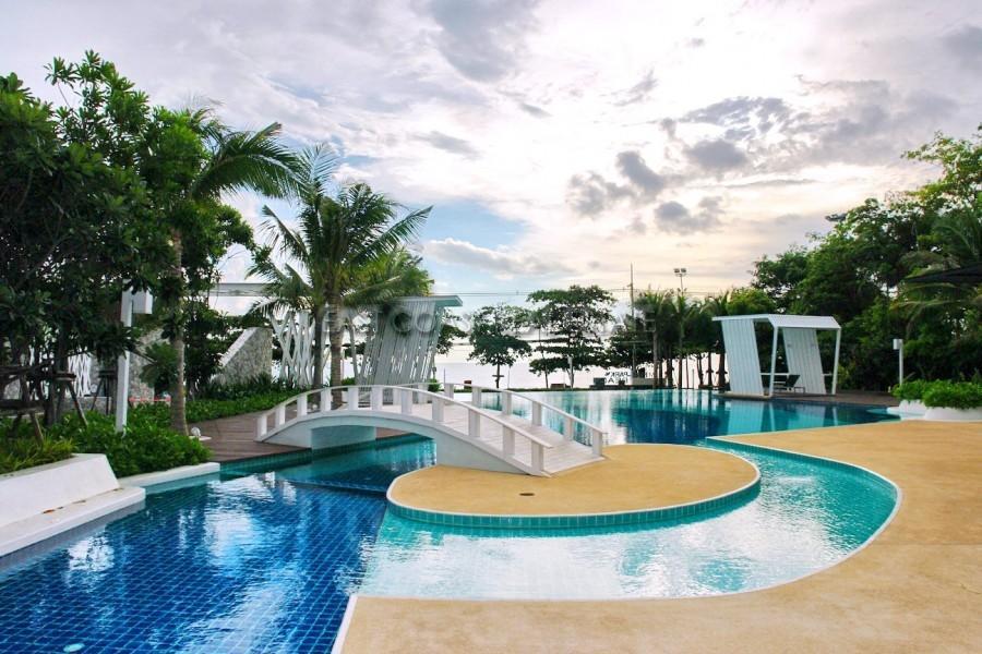 Lumpini Parkbeach Pattaya Pool View หาดจอมเทียน ภายนอก รูปภาพ